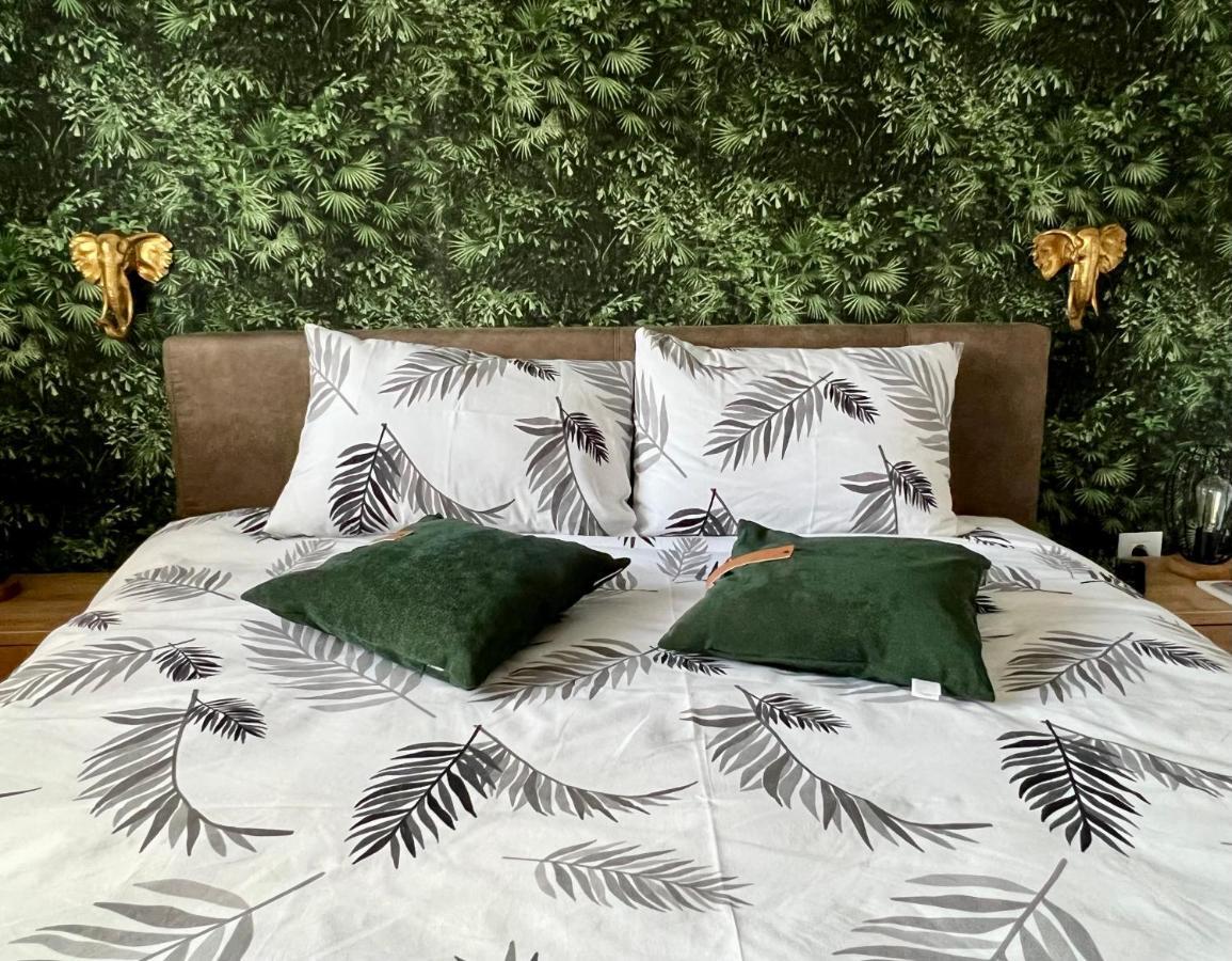 Jungle Lux Apartment Чачак Екстер'єр фото